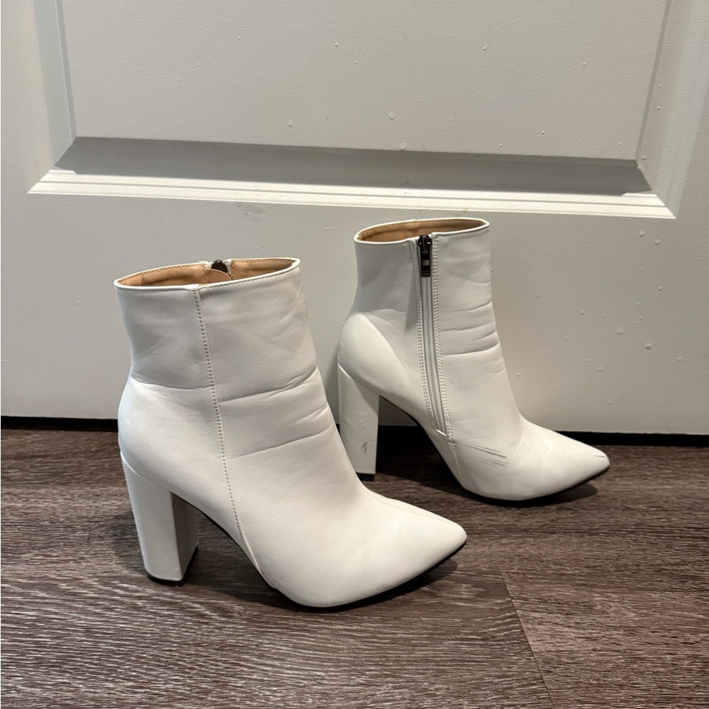 Elegant White Ankle Boots